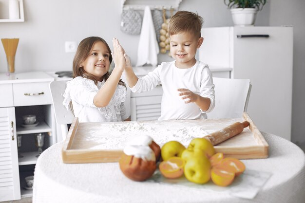 Kulinarne inspiracje dla mam: Jak wprowadzić zdrowe nawyki żywieniowe do codziennego menu dziecka?